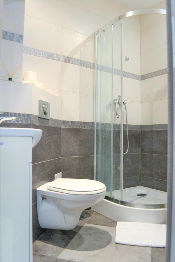 One-Room Apartment On Ogarna St In The Old Town 그단스크 외부 사진